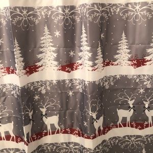 Christmas. Shower curtain with rings and towel
